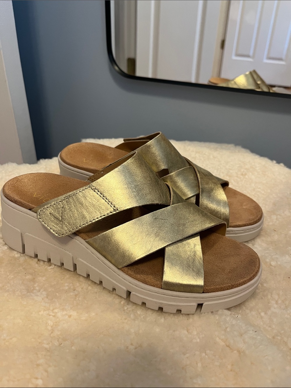 Vionic Metallic Gold Crisscross Platform Slide Sandals